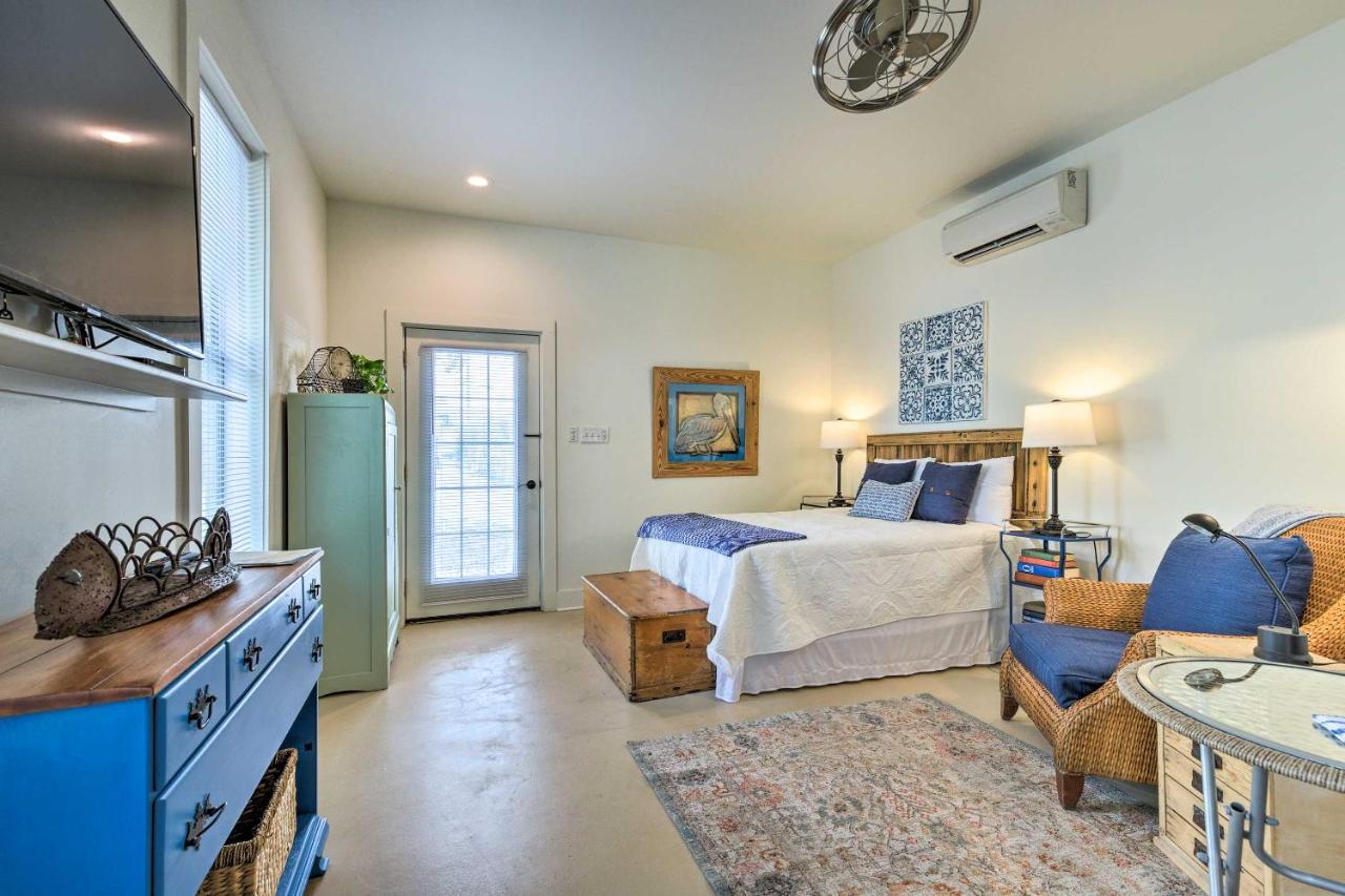 Old Town Getaway, Walk To Shopping, Dining, And Bay! Apartment Bay St. Louis Exterior foto