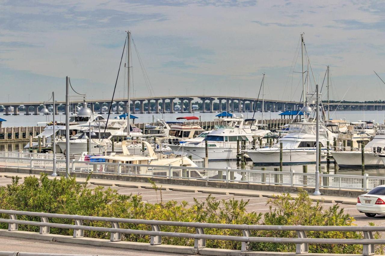 Old Town Getaway, Walk To Shopping, Dining, And Bay! Apartment Bay St. Louis Exterior foto